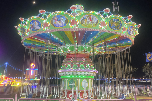 amusement park flying chair