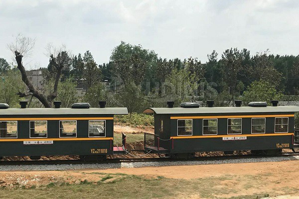 large tourist track train rides