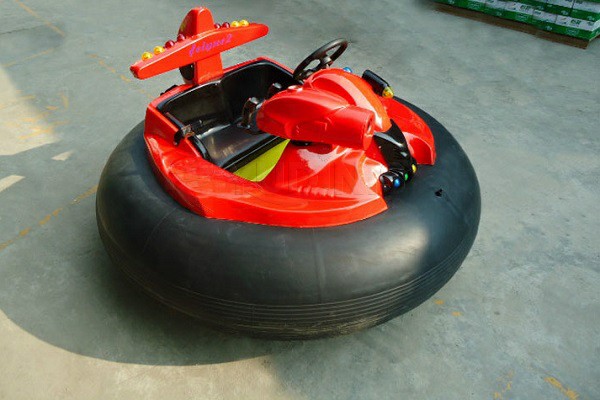 2 seats wheeled inflatable bumper cars