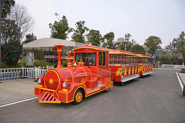 amusement park electric trackless train